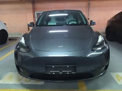 Tesla Model Y Rear-Wheel Drive - ფოტო 3