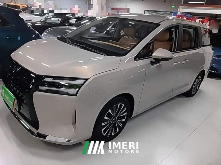 Wuling Starlight 730 New Energy PHEV 125km Luxury - ავტომობილი ჩინეთიდან