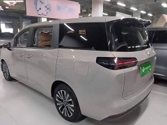 Wuling Starlight 730 New Energy PHEV 125km Luxury - ფოტო 5