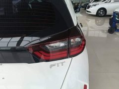 Honda Fit 1.5L CVT Sport Edition - ფოტო 8