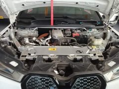 BMW iX xDrive40 - ფოტო 16