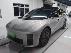 Li Auto i6 Two-Wheel Drive Standard - ფოტო 1