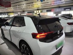 Volkswagen ID.3 Outstanding Edition - ფოტო 5