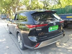 Toyota Highlander 2.5L Intelligent Hybrid AWD Premium 7-Seater - ფოტო 5