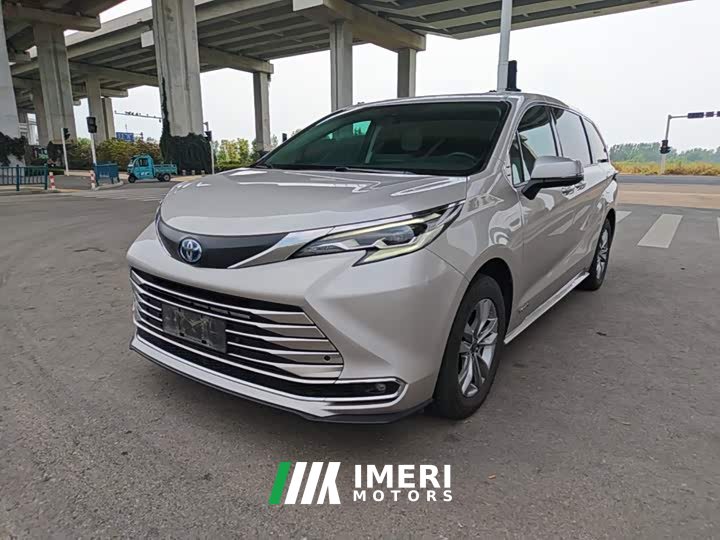 Toyota Sienna 2.5L Hybrid Comfort Edition - ავტომობილი ჩინეთიდან