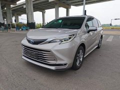 Toyota Sienna 2.5L Hybrid Comfort Edition - ფოტო 1