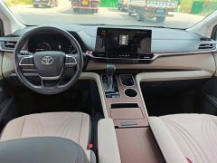 Toyota Sienna 2.5L Hybrid Comfort Edition - ფოტო 10
