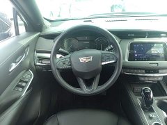 Cadillac XT4 28T FWD Luxury - ფოტო 11