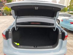 Geely Emgrand 4th Generation 1.5L CVT Luxury - ფოტო 19