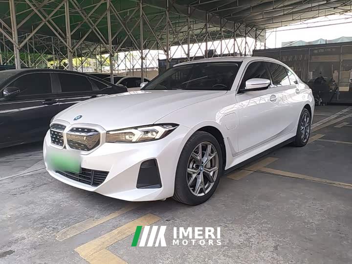 BMW i3 eDrive 35 L