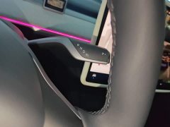 Tesla Model Y Long Range All-Wheel Drive - ფოტო 14