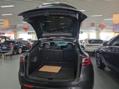 Tesla Model Y Long Range All-Wheel Drive - ფოტო 19