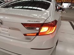 Honda Accord 2018 260TURBO Elite National V - ფოტო 8