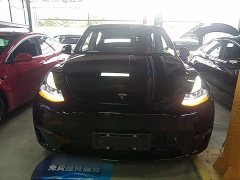 Tesla Model Y Long Range All-Wheel Drive - ფოტო 3
