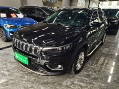 Jeep Cherokee 2019 2.0T FWD Smart Enjoy Edition National VI - ფოტო 2