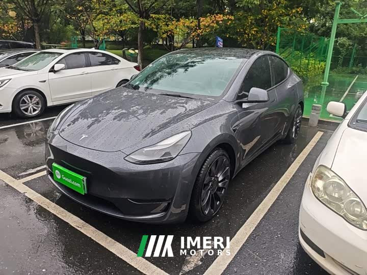 Tesla Model Y Long Range All-Wheel Drive - ავტომობილი ჩინეთიდან