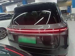 Li Auto L9 Max - ფოტო 6