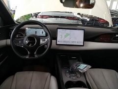 BYD Dolphin 06 DM-i Smart Drive 120KM Deluxe - ფოტო 10