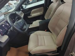 Volvo XC70 Plug-in Hybrid 2026 Two-Wheel Drive Long Range Core - ფოტო 15