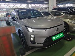 Volvo XC70 Plug-in Hybrid 2026 Two-Wheel Drive Long Range Core - ფოტო 4