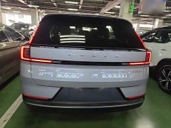 Volvo XC70 Plug-in Hybrid 2026 Two-Wheel Drive Long Range Core - ფოტო 6