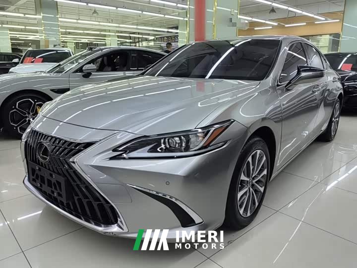 Lexus ES 200 Excellence Edition