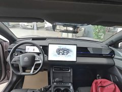 BYD Qin L EV 545KM Yunzhan Edition - ფოტო 10