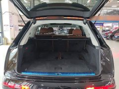 Audi Q7 2020 55 TFSI quattro Dark Knight Exclusive Edition - ფოტო 19