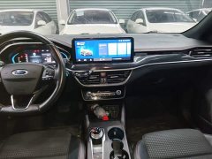 Ford Focus Hatchback EcoBoost 180 Automatic ST Line - ფოტო 13