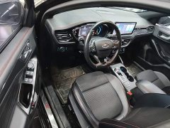 Ford Focus Hatchback EcoBoost 180 Automatic ST Line - ფოტო 16