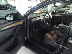 Tesla Model Y Long Range All-Wheel Drive - ფოტო 12