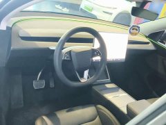 Tesla Model Y Rear-Wheel Drive - ფოტო 10