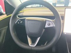 Tesla Model Y Rear-Wheel Drive - ფოტო 11
