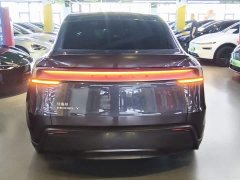 Tesla Model Y Rear-Wheel Drive - ფოტო 6