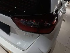 Honda Fit 1.5L CVT Trend Edition - ფოტო 8