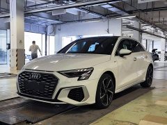 Audi A3 Facelift Sportback 35 TFSI Fashion Sport - ფოტო 2