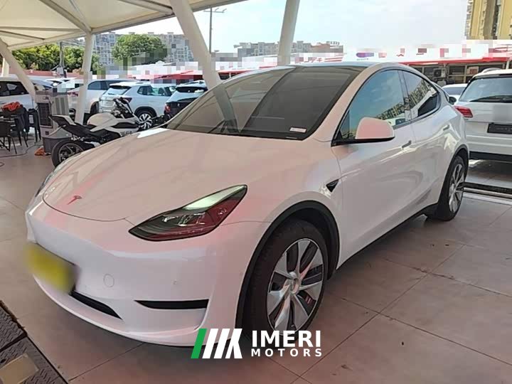 Tesla Model Y Facelift Rear-Wheel Drive