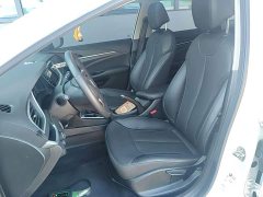 Buick Excelle 2021 Facelift 1.3T Automatic Mild Hybrid Elite - ფოტო 15