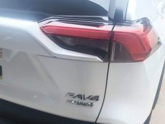 Toyota RAV4 2022 Hybrid 2.5L E-CVT FWD Elite - ფოტო 8