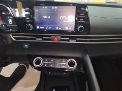 Hyundai Elantra 2021 1.5L CVT GLX Elite - ფოტო 13