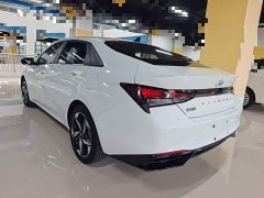 Hyundai Elantra 2021 1.5L CVT GLX Elite - ფოტო 5
