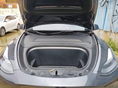 Tesla Model Y Rear-Wheel Drive - ფოტო 20