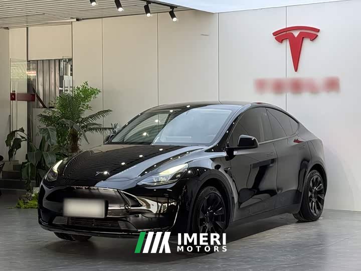 Tesla Model Y Facelift Rear-Wheel Drive