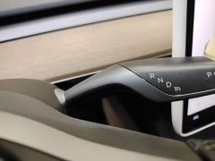 Tesla Model Y Standard Range RWD - ფოტო 14