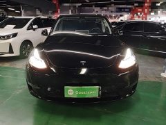 Tesla Model Y Standard Range RWD - ფოტო 3