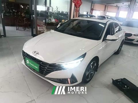 2022 Hyundai Elantra 1.5L CVT Luxury