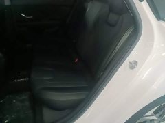 Hyundai Elantra 1.5L CVT Luxury - ფოტო 17