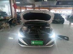 Hyundai Elantra 1.5L CVT Luxury - ფოტო 20