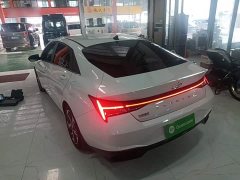 Hyundai Elantra 1.5L CVT Luxury - ფოტო 5