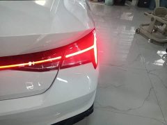 Hyundai Elantra 1.5L CVT Luxury - ფოტო 8